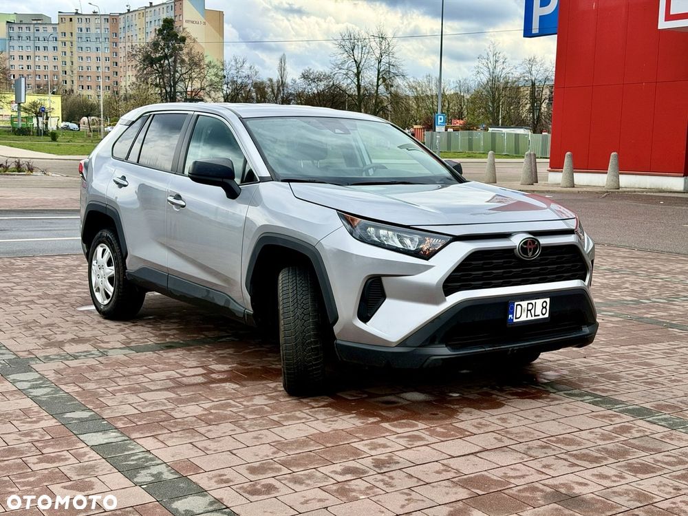 Toyota RAV4 - 6