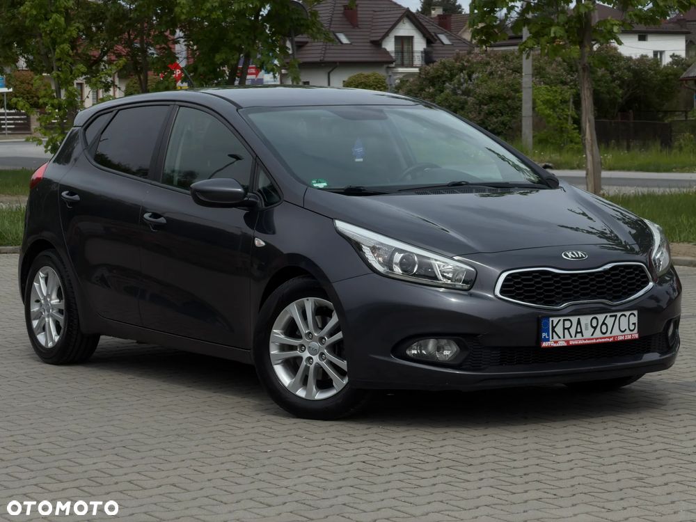 Kia Ceed 1.4 CVVT Attract plus