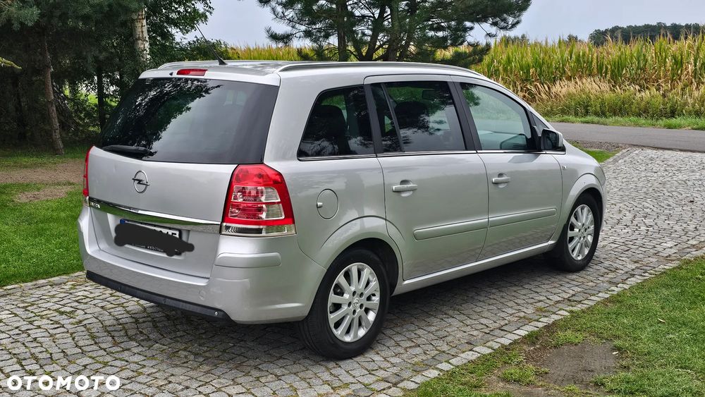 Opel Zafira 1.8 Innovation 110 Jahre - 4