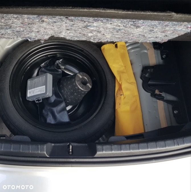 Toyota Yaris - 6