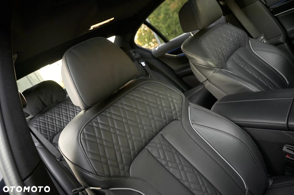 BMW Seria 7 - 7