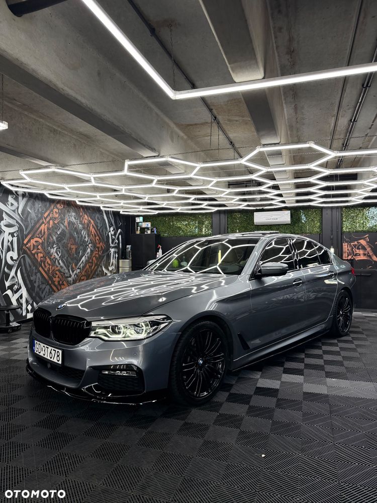 BMW Seria 5 540i M Sport sport - 2