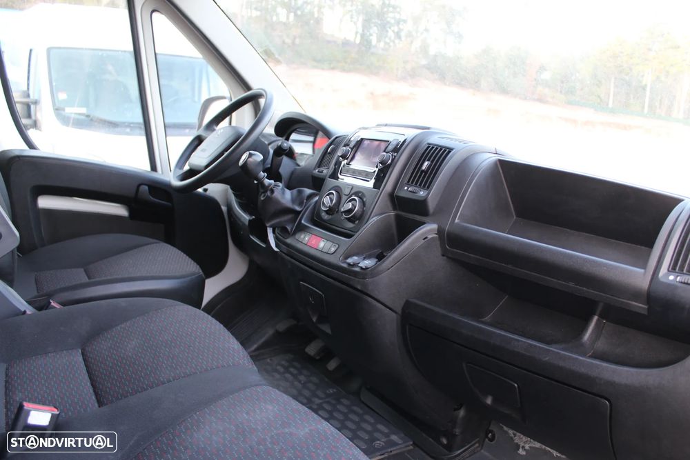 Peugeot Boxer 2.2 BlueHdi L4H3 // MAXI - 10