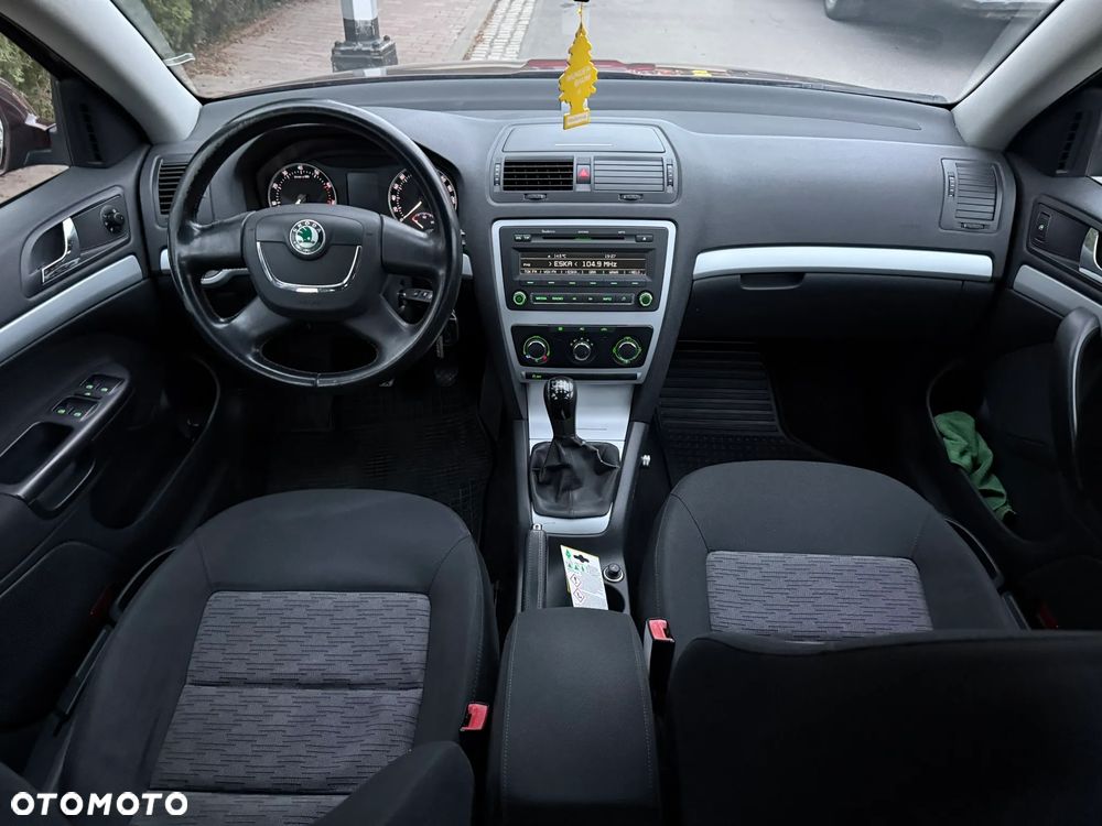 Skoda Octavia 1.4 TSI Ambiente - 20