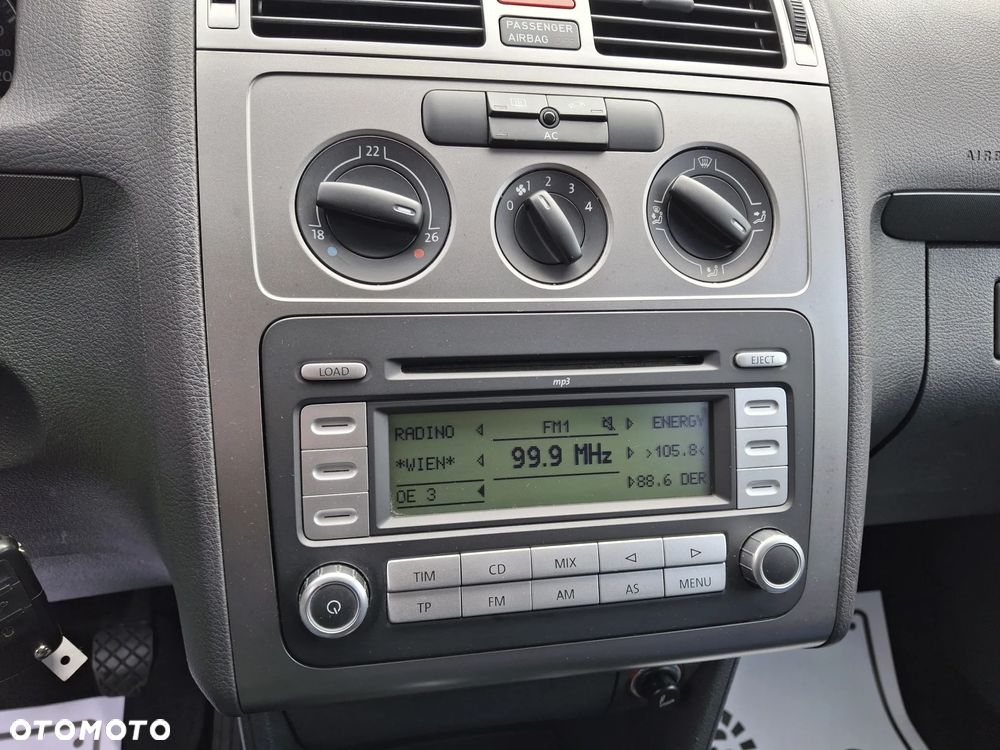 Volkswagen Touran 1.6 Basis - 25