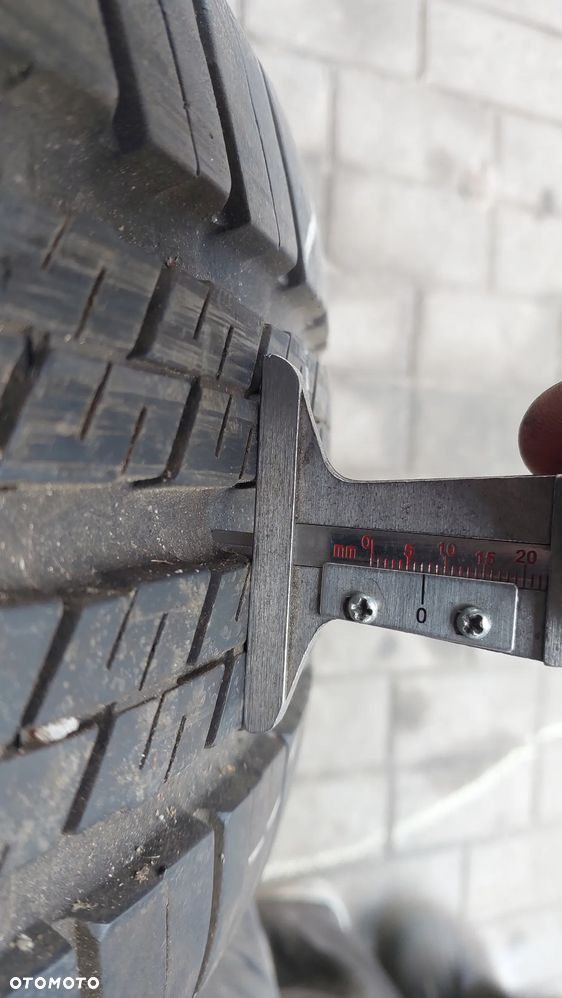 Komplet opon calorocznych Continental 4x4 215/75r16 107h - 2