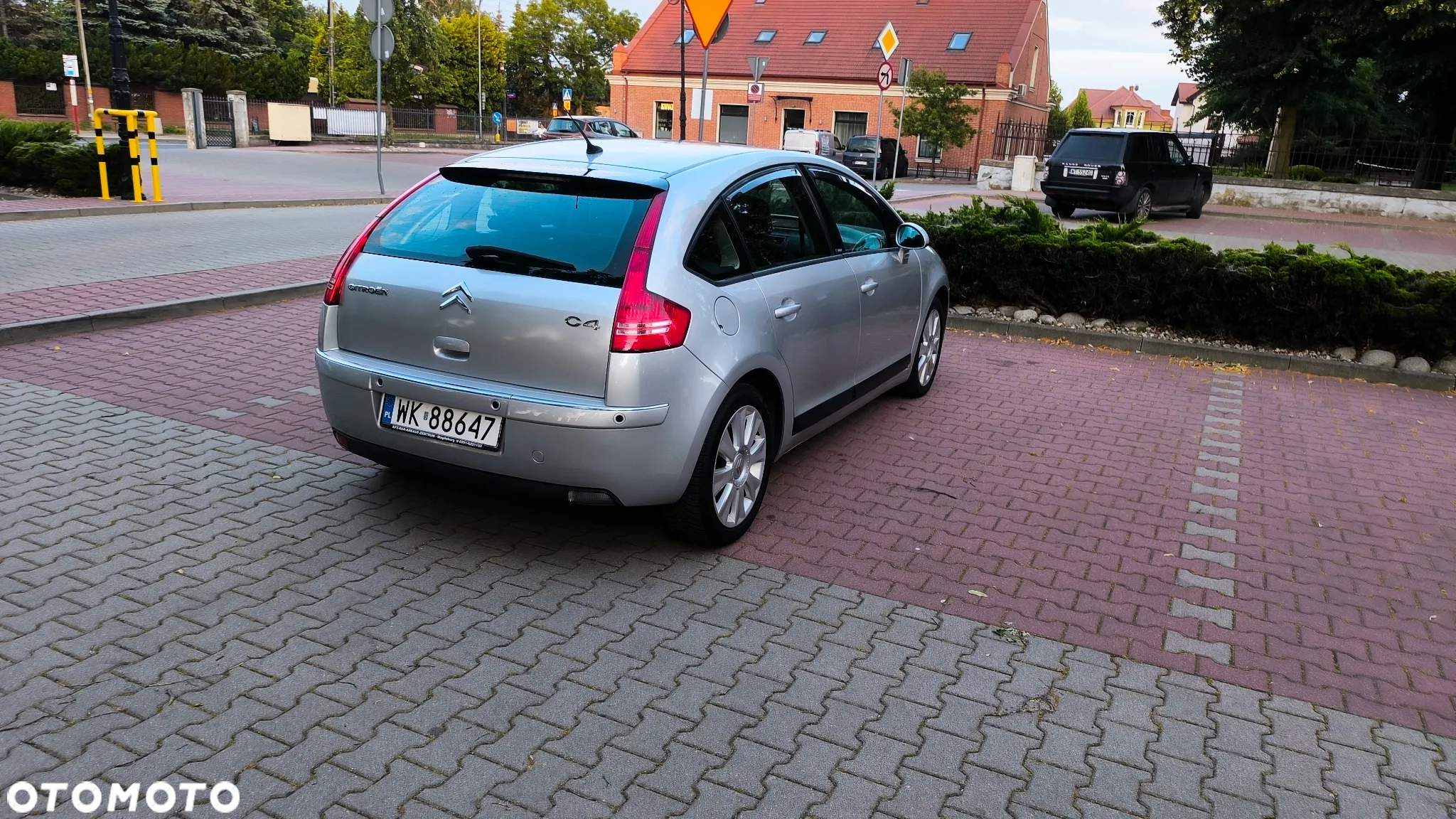 Citroën C4 2.0 16V Exclusive - 13