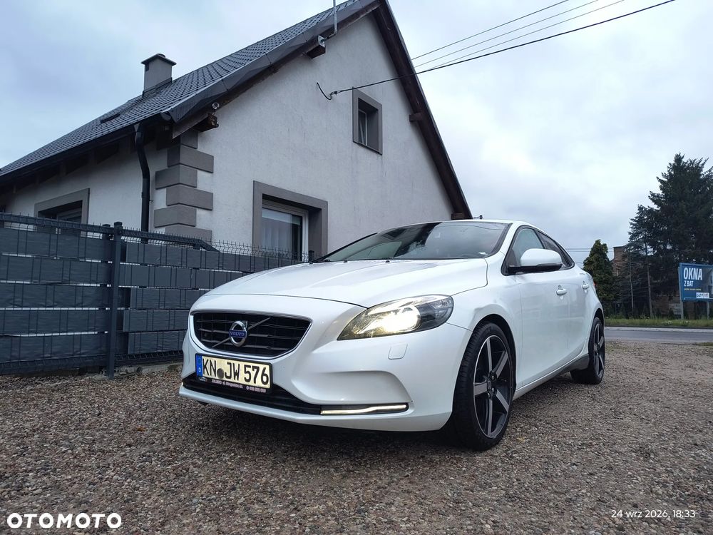Volvo V40
