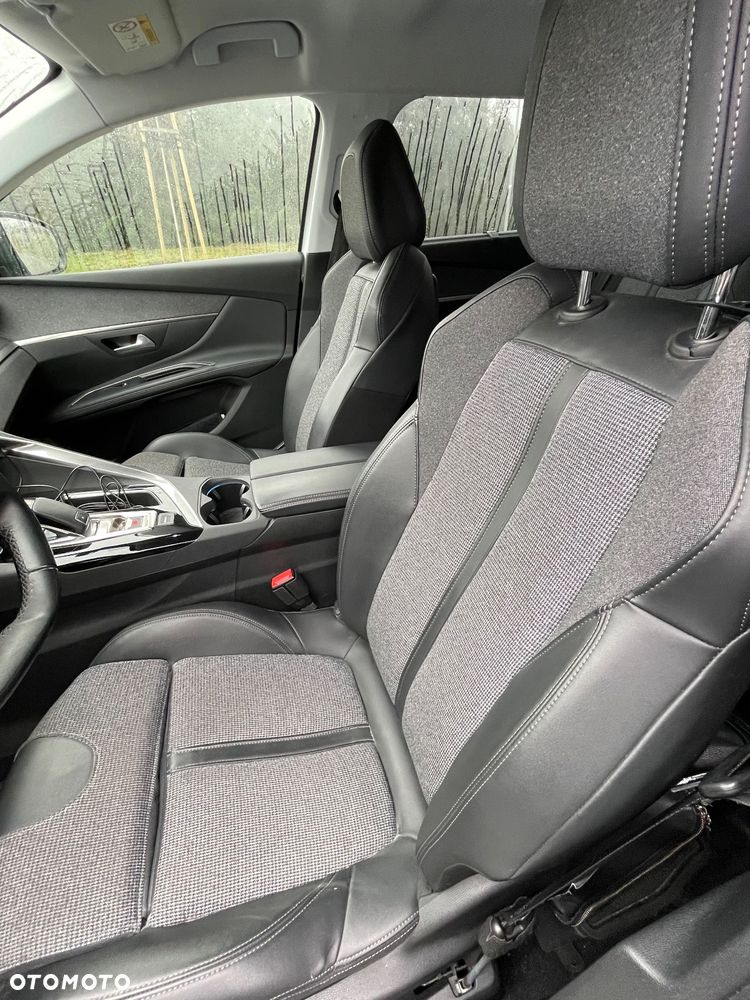 Peugeot 5008 1.6 PureTech Allure S&S EAT8 - 8