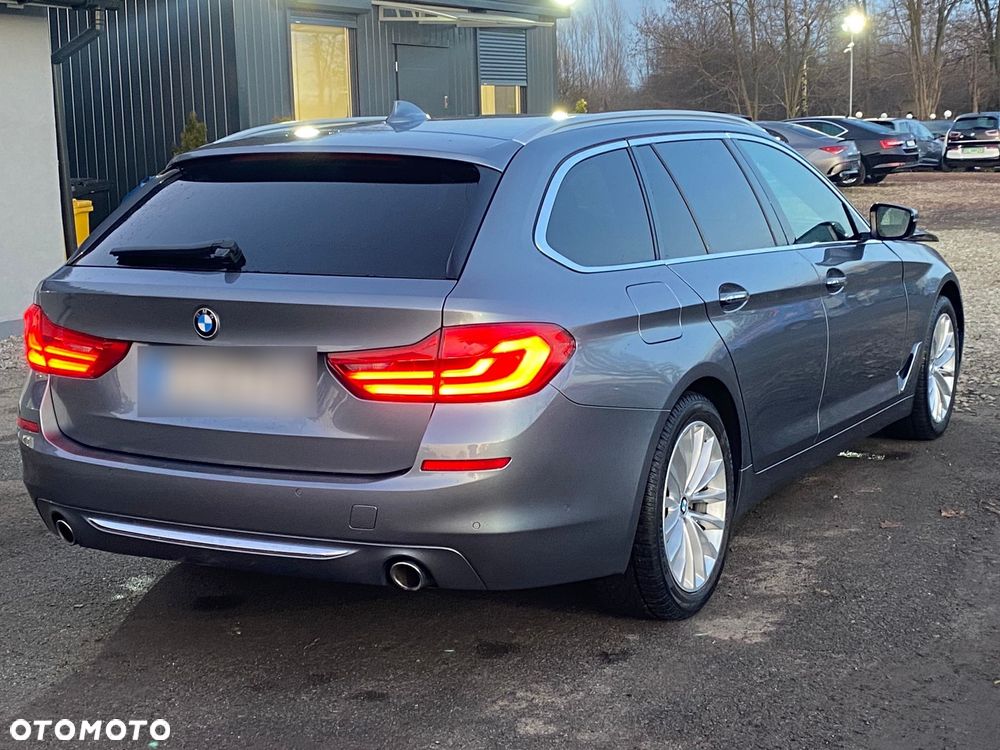 BMW Seria 5 520d xDrive Luxury Line sport - 1