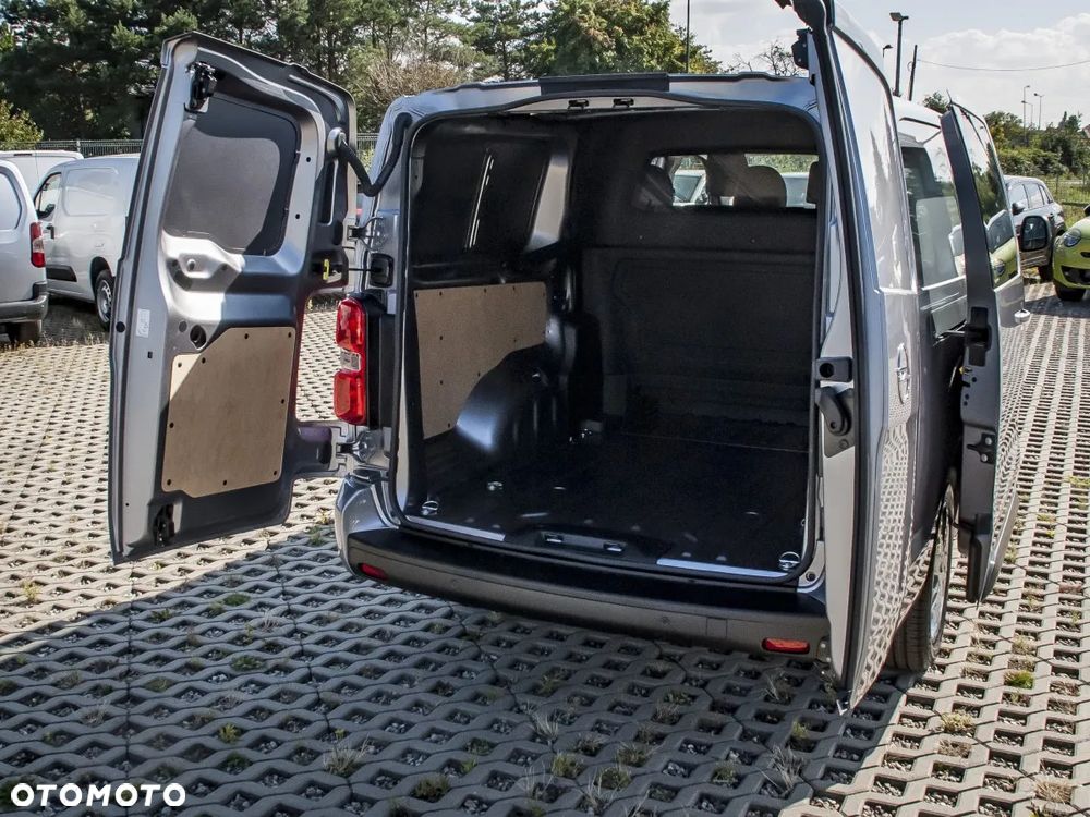 Opel VIVARO FURGON BRYG. XL 2.2 150KM AT - 13