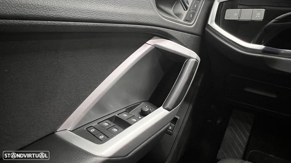 Audi Q3 45 TFSIe S tronic - 40