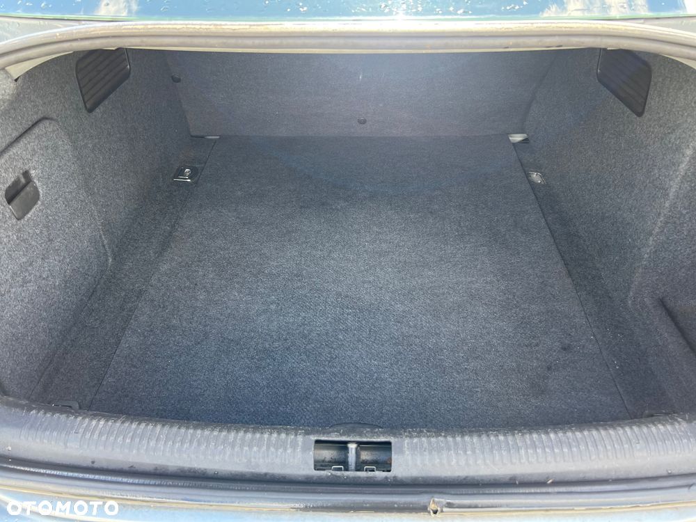 Audi A4 Avant 2.0 TDI - 5
