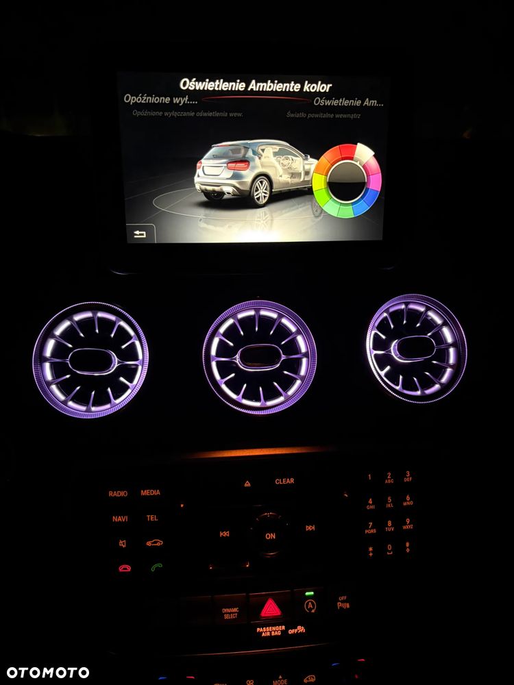 Mercedes-Benz GLA 180 d 7G-DCT - 10