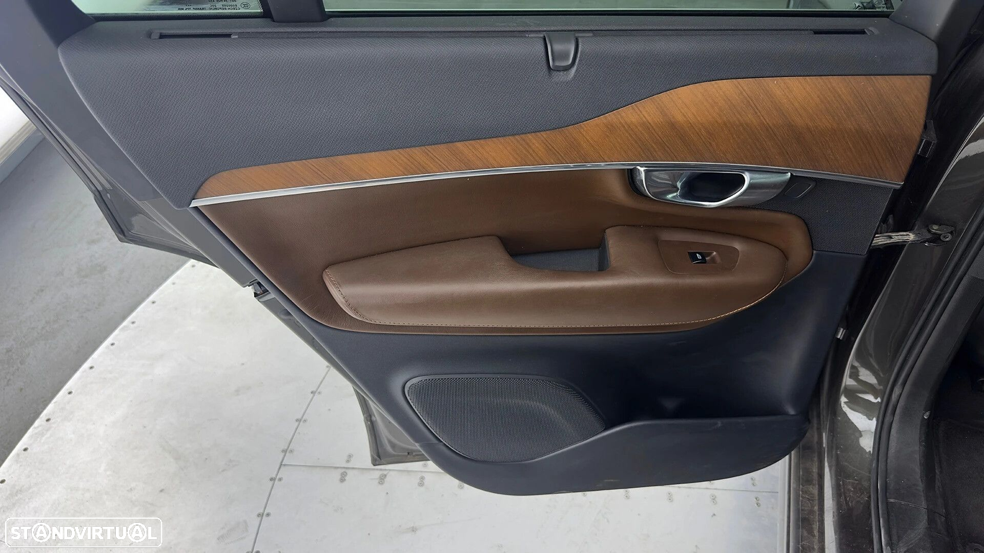Volvo XC 90 2.0 D4 Inscription - 45