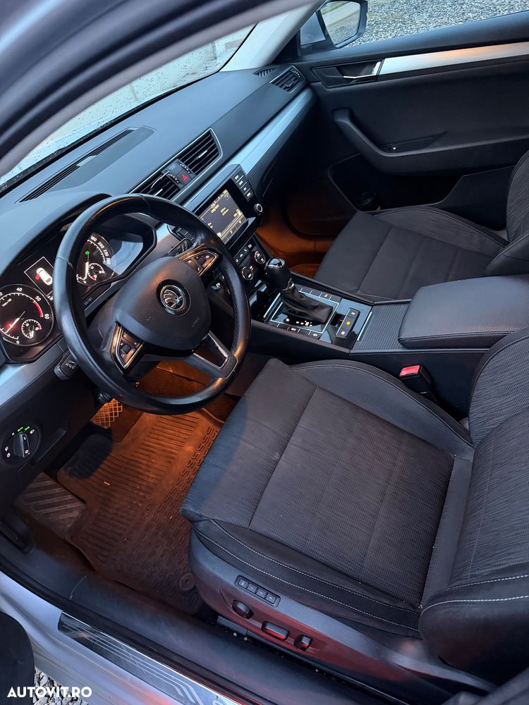 Skoda Superb 2.0 TDI DSG Ambition - 12