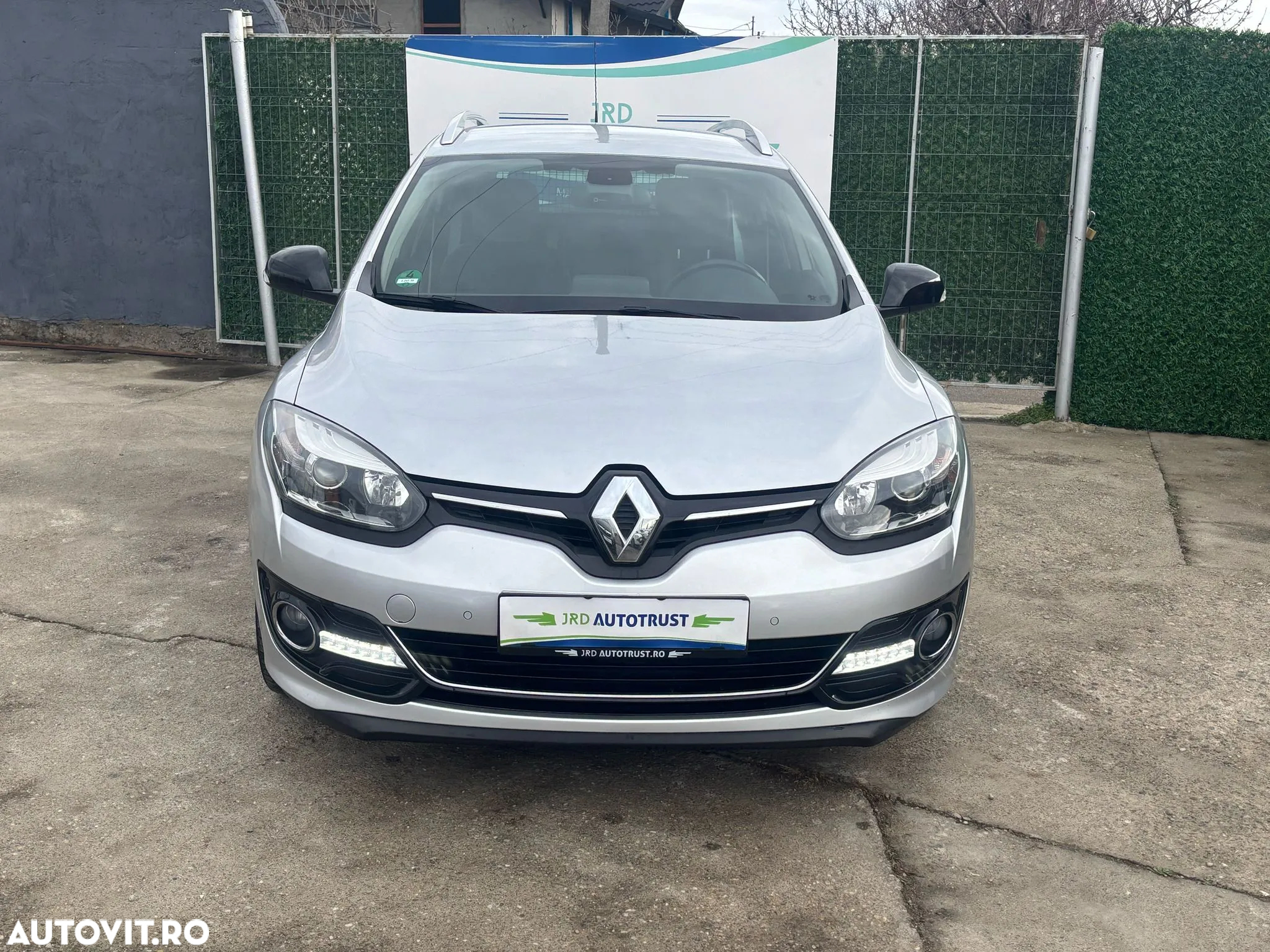 Renault Megane ENERGY dCi 110 EDC BOSE EDITION - 22