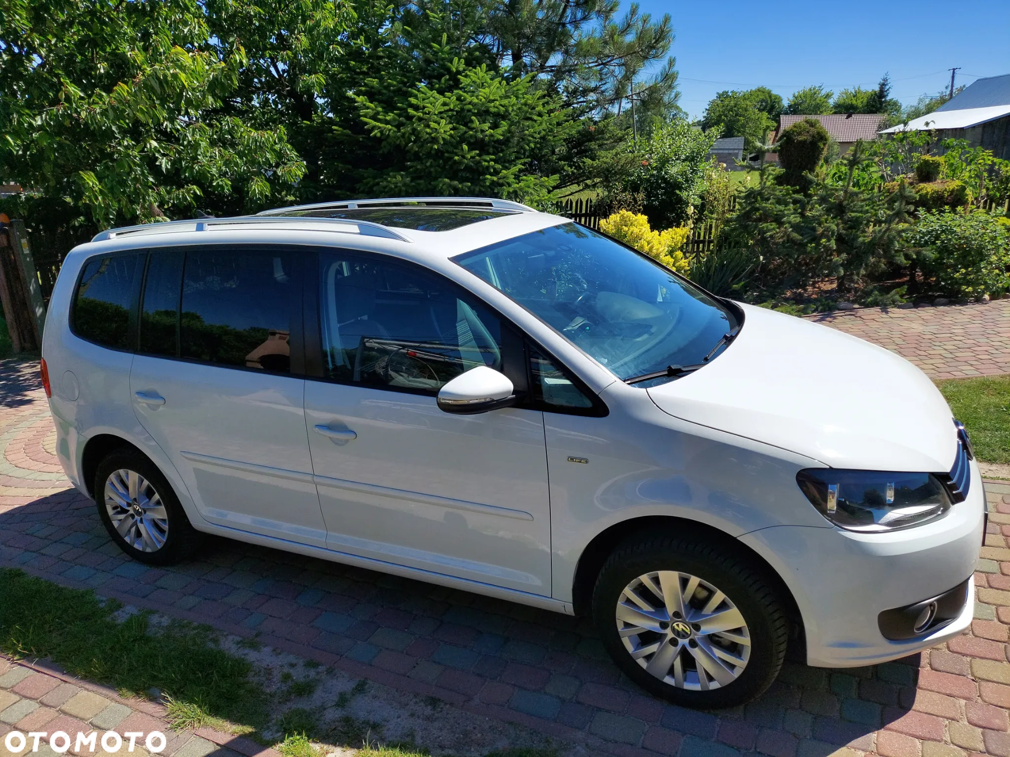 Volkswagen Touran 1.2 TSI BlueMotion Technology Life - 23