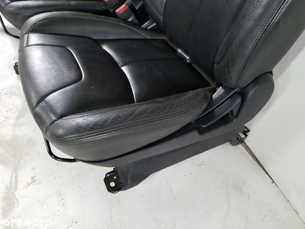 FOTELE KANAPA SKÓRA MITSUBISHI ASX - 7