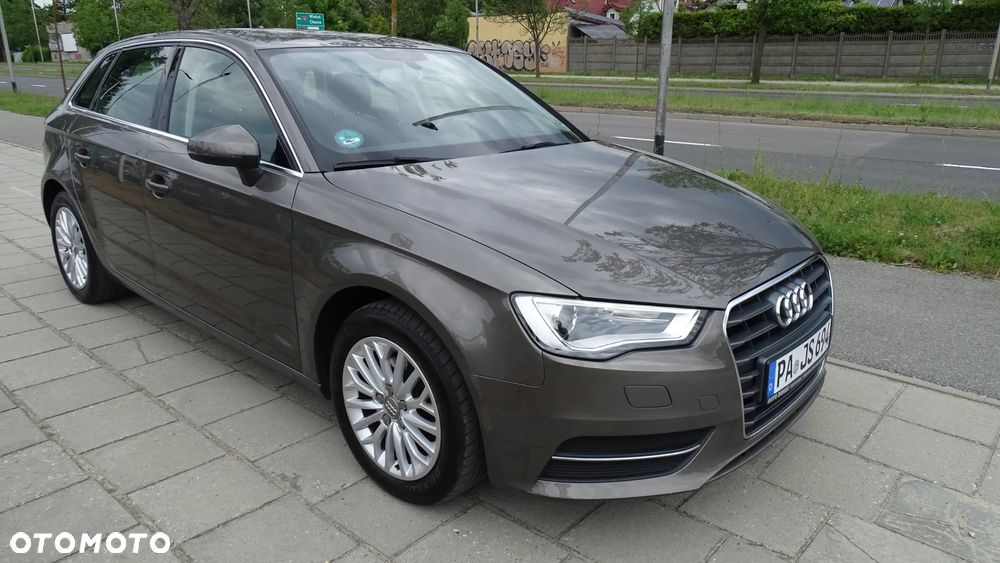 Audi A3 Sportback 1.4 TFSI S tronic Attraction - 2