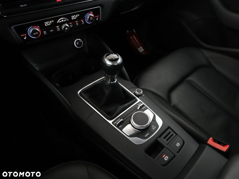 Audi A3 Limousine 30 TDI - 28