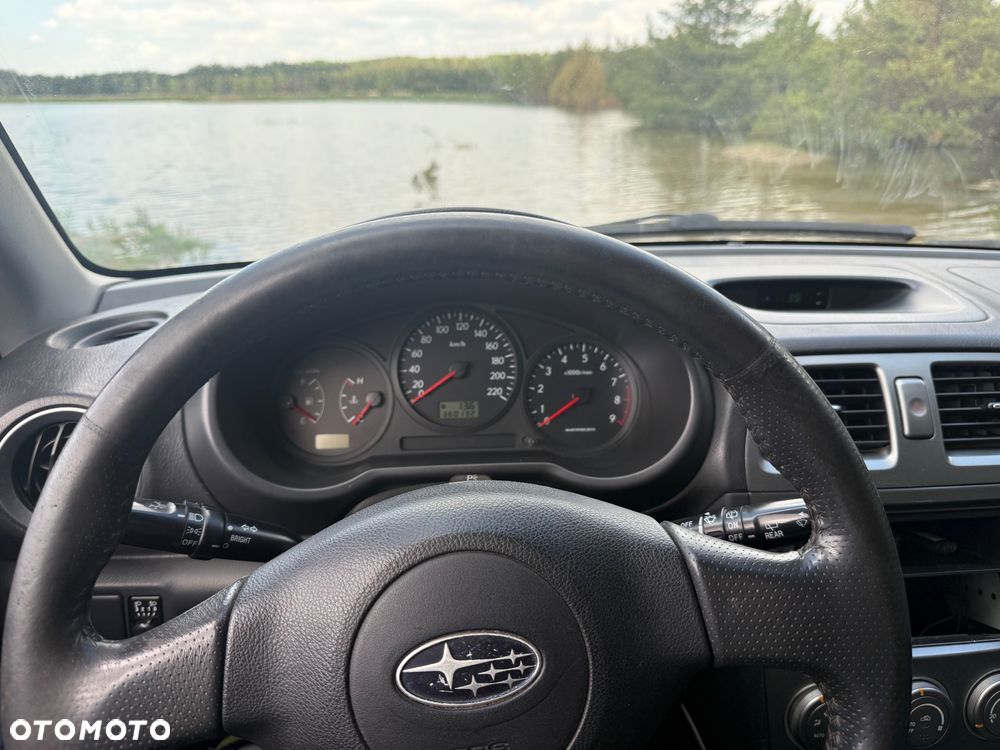 Subaru Impreza SW 2.0 RA - 12