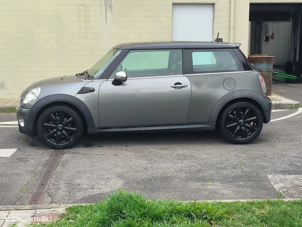 MINI 3 Portas One D - 4