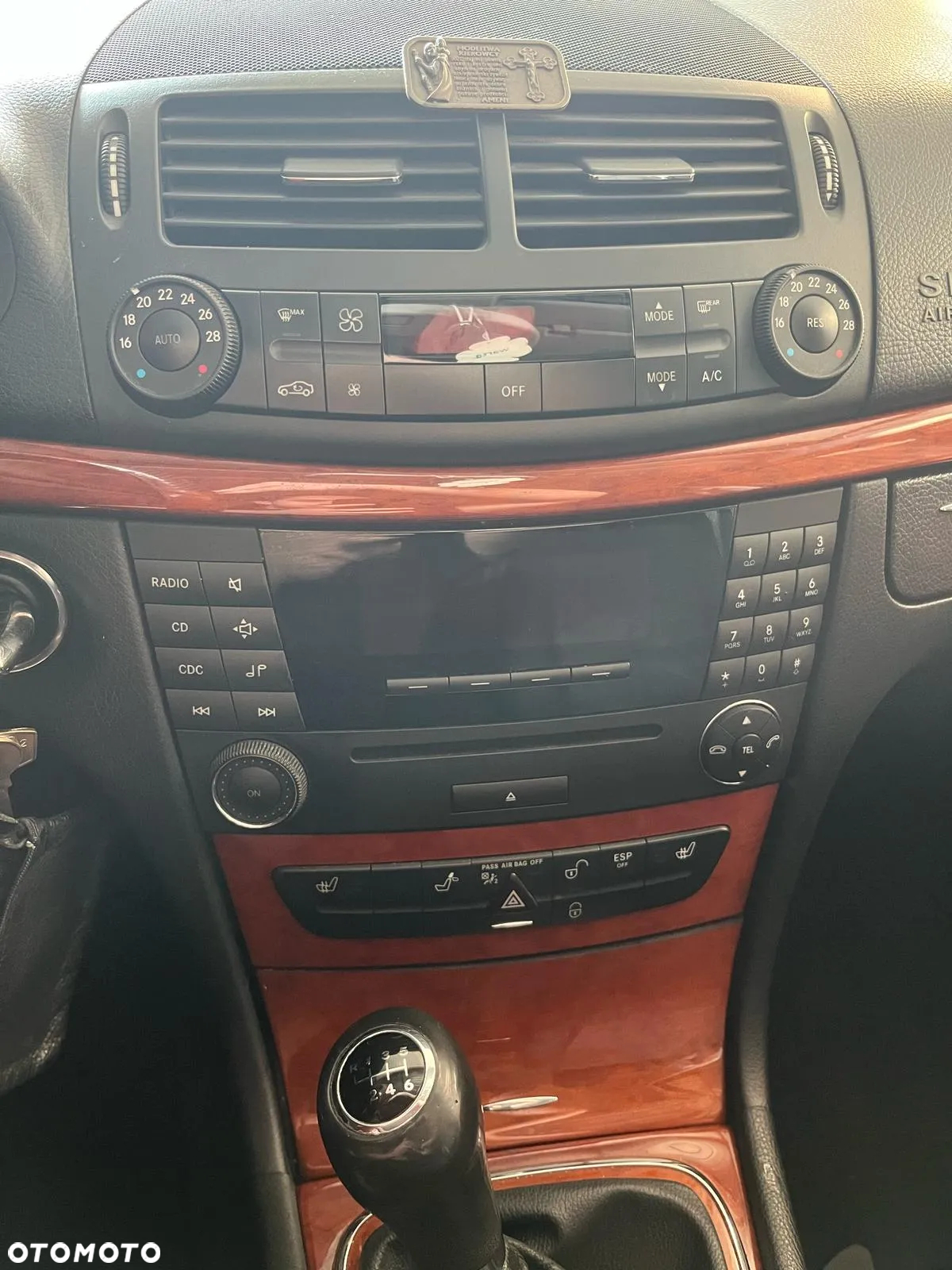 Mercedes-Benz Klasa E 200 CDI Elegance - 5