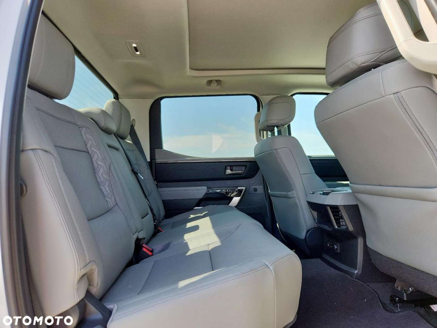 Toyota Tundra - 11