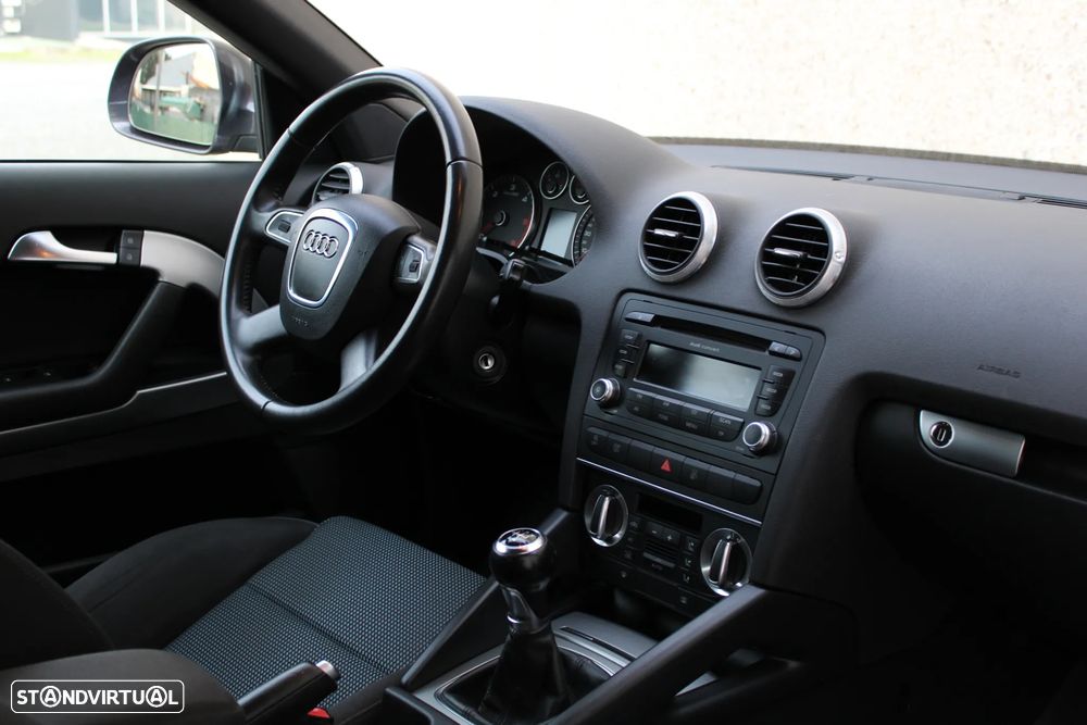 Audi A3 Cabrio 1.6 TDi Sport - 28