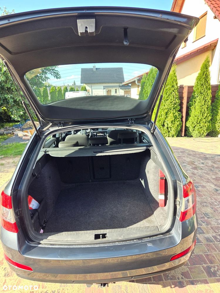 Skoda Octavia 2.0 TDI Ambition DSG - 9