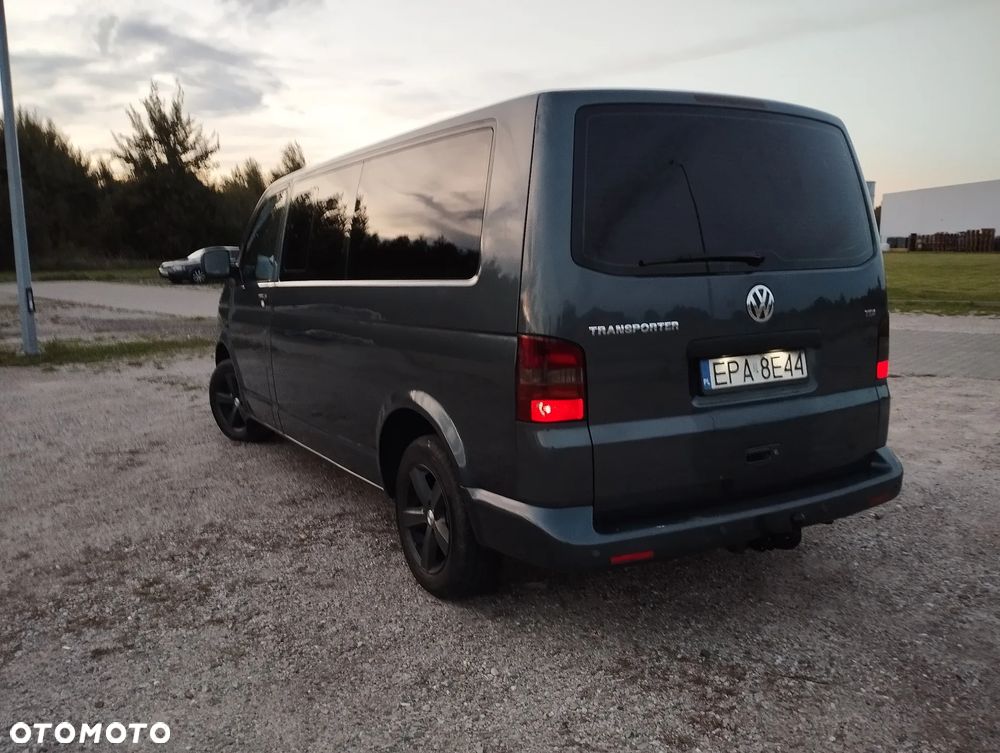Volkswagen Transporter - 1