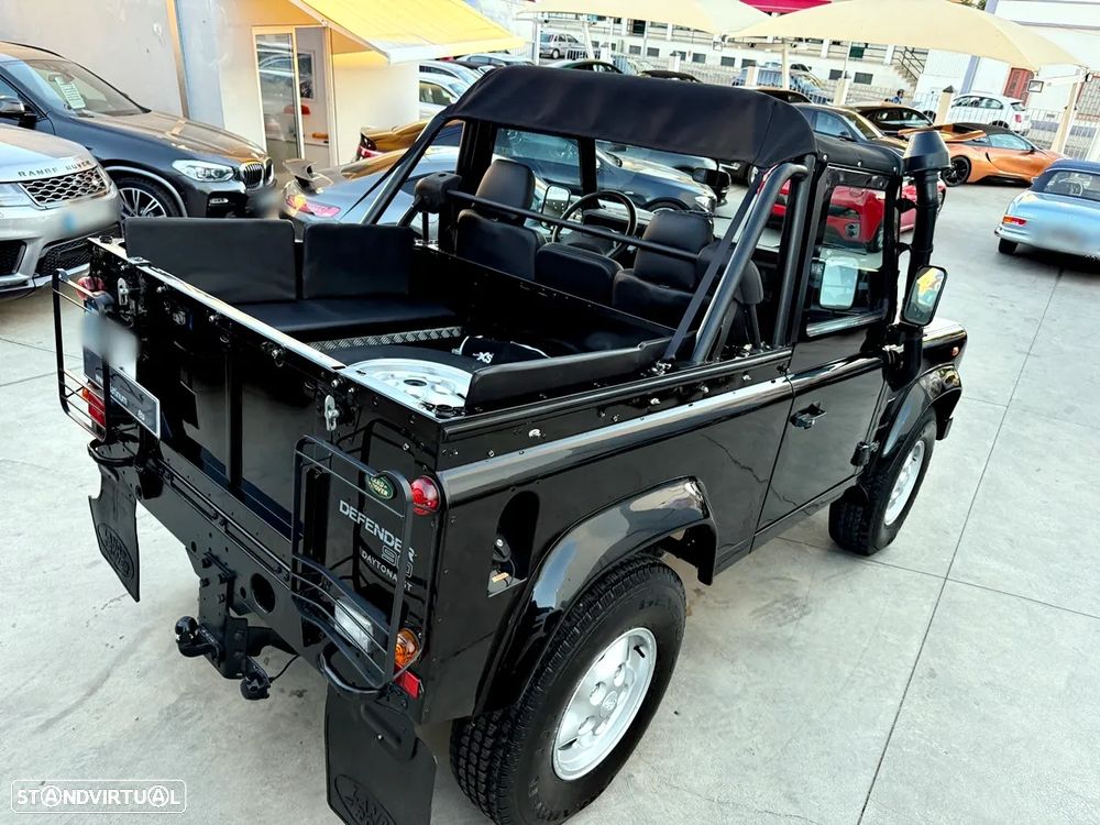 Land Rover Defender 90 2.5 Td5 Soft Top - 41