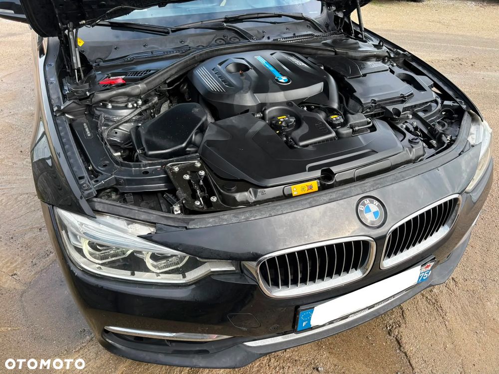 BMW Seria 3 330e iPerformance Sport Line - 24