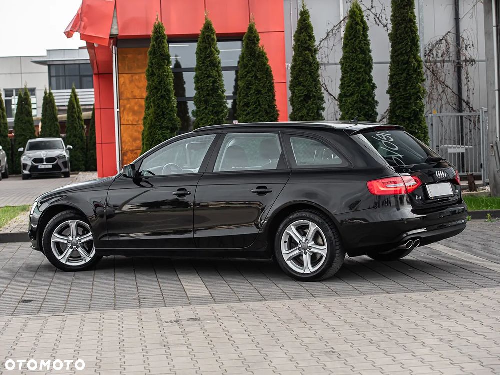 Audi A4 Avant - 10