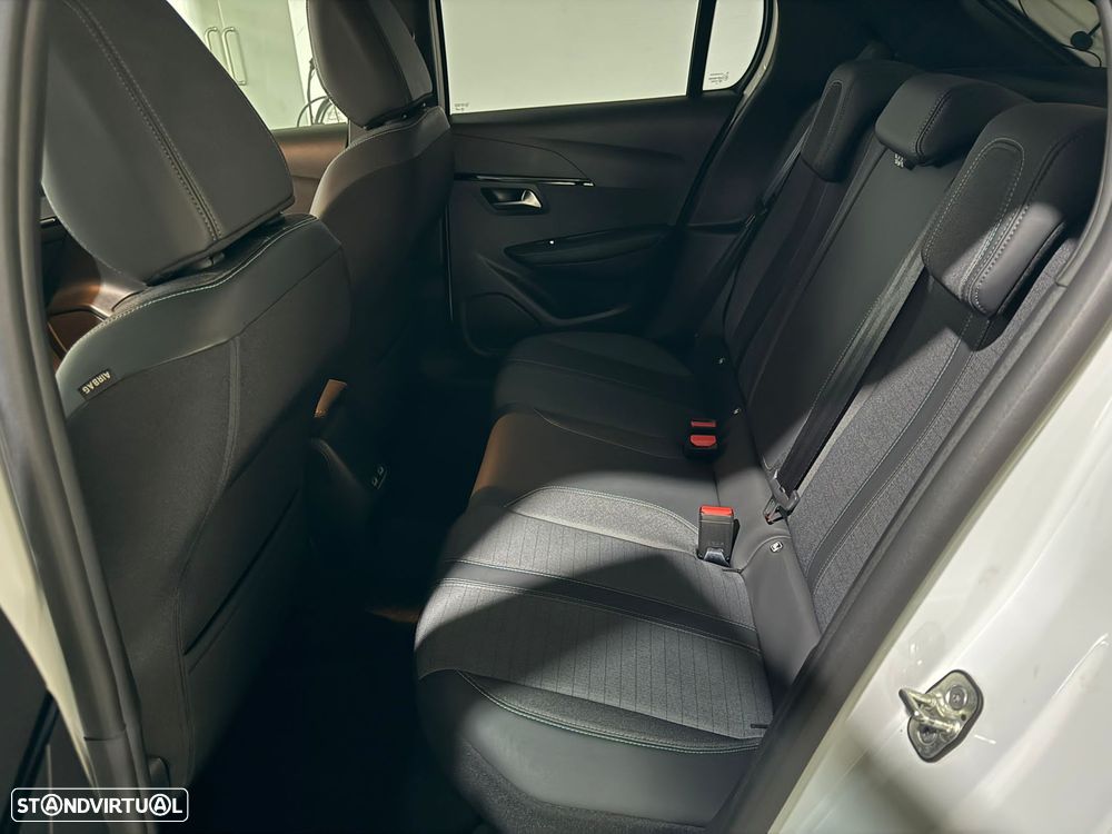 Peugeot 208 1.2 PureTech Allure Pack - 8