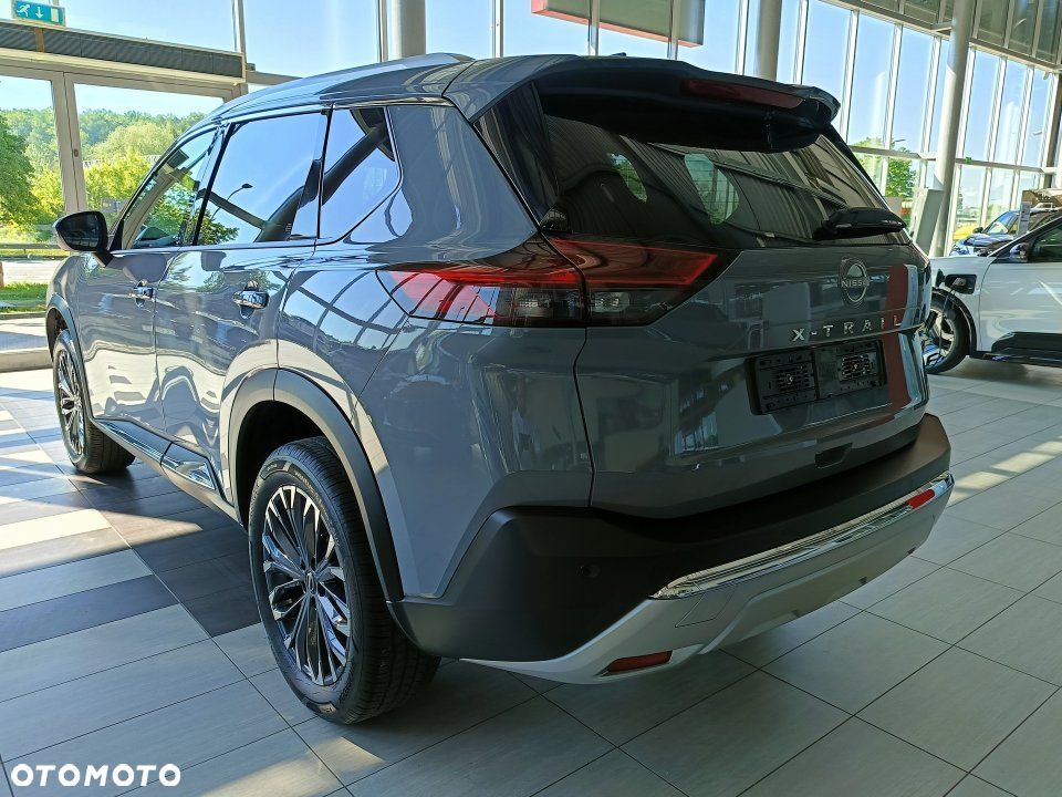 Nissan X-Trail - 4