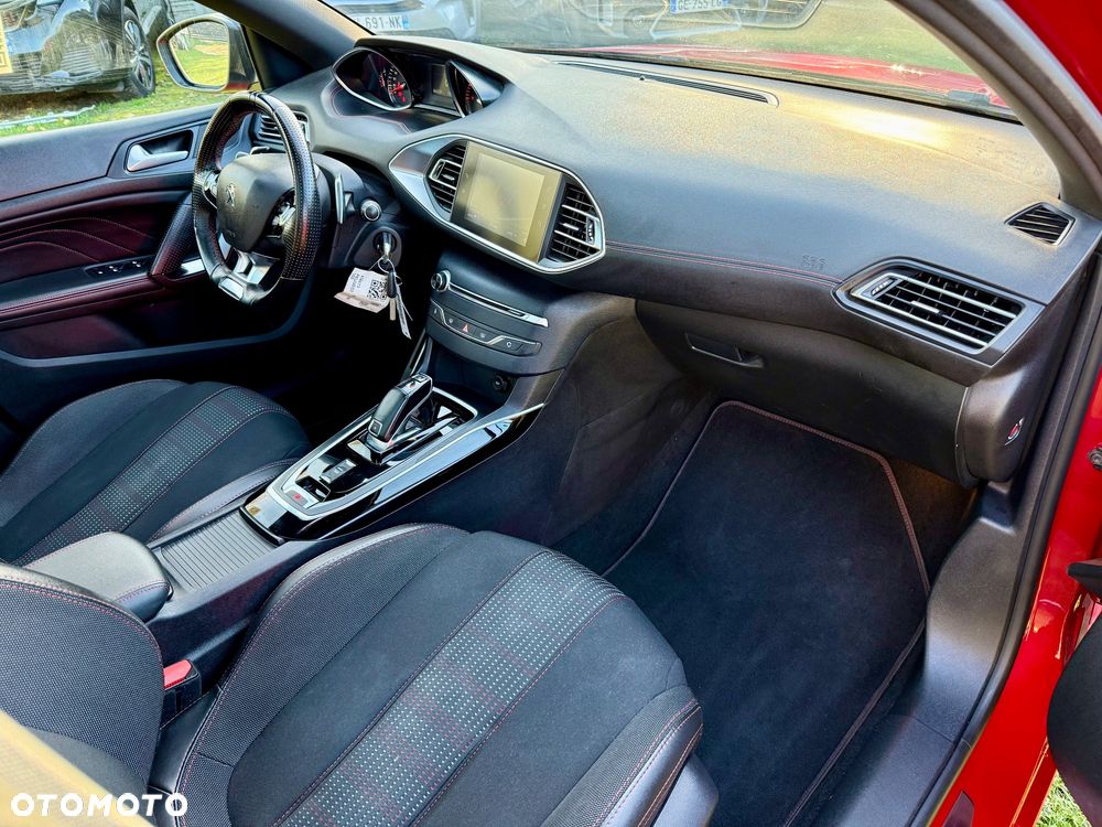 Peugeot 308 PureTech 130 GPF EAT8 Stop & Start GT - 23