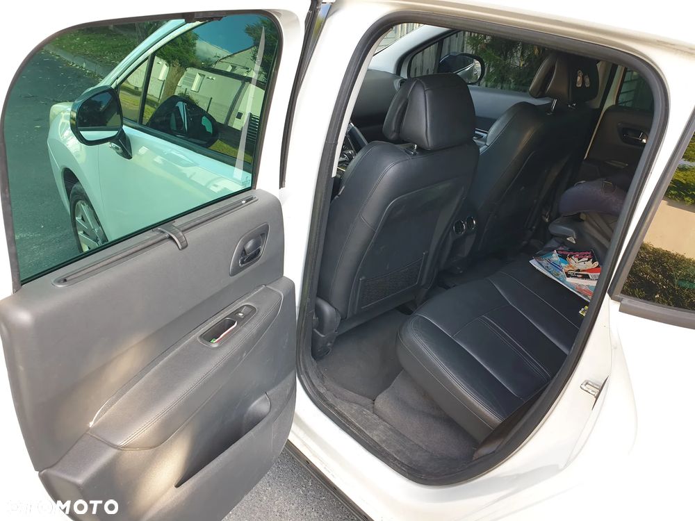 Peugeot 3008 - 14