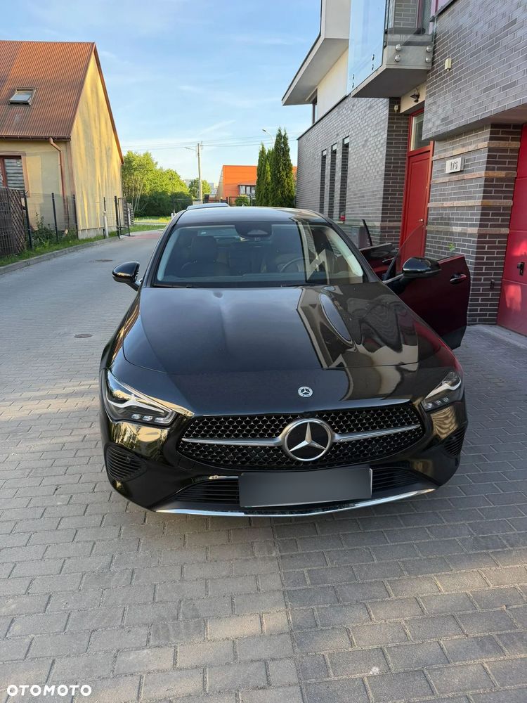 Mercedes-Benz CLA 200 7G-DCT - 1
