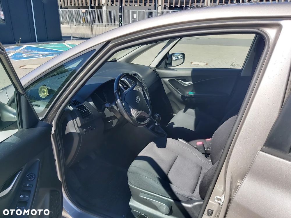 Hyundai ix20 1.6 BlueDrive Comfort - 11