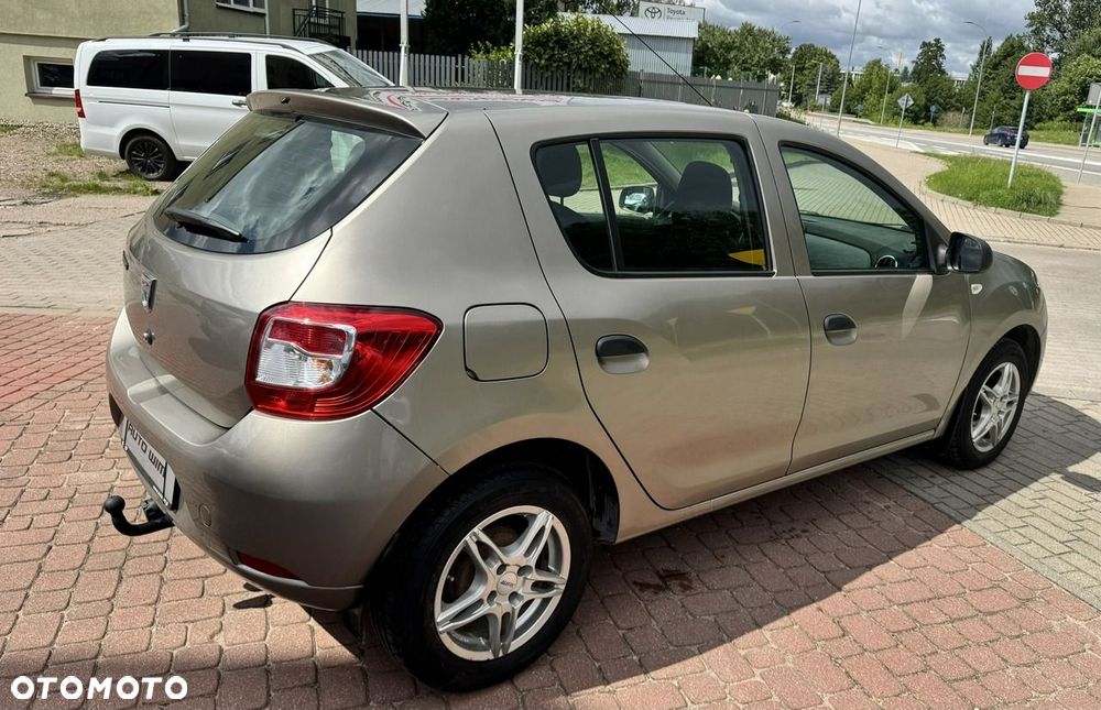 Dacia Sandero 1.2 16V 75 Essentiel - 15