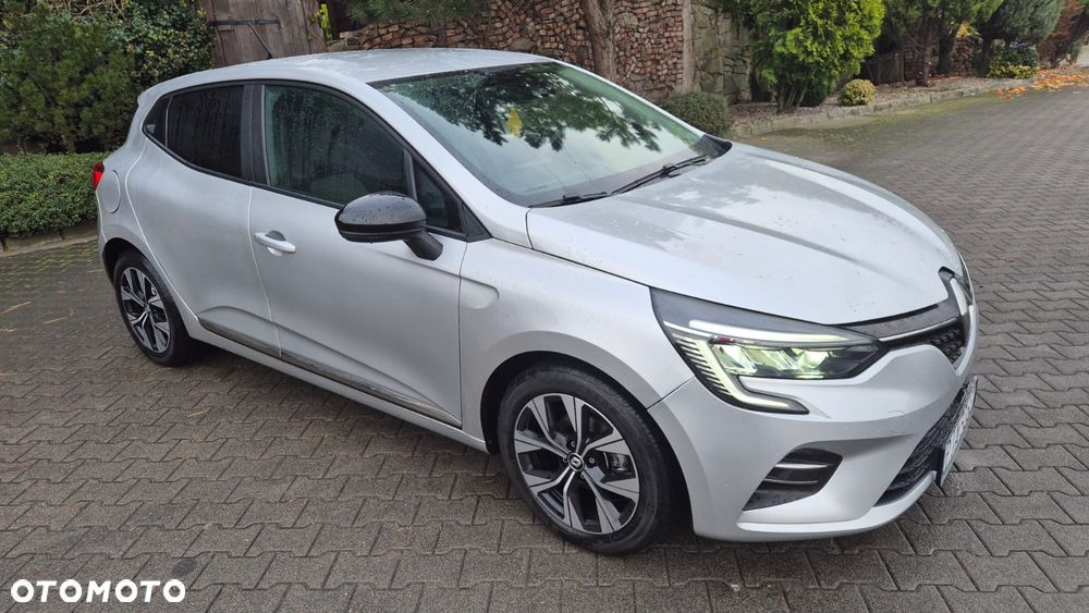 Renault Clio - 1