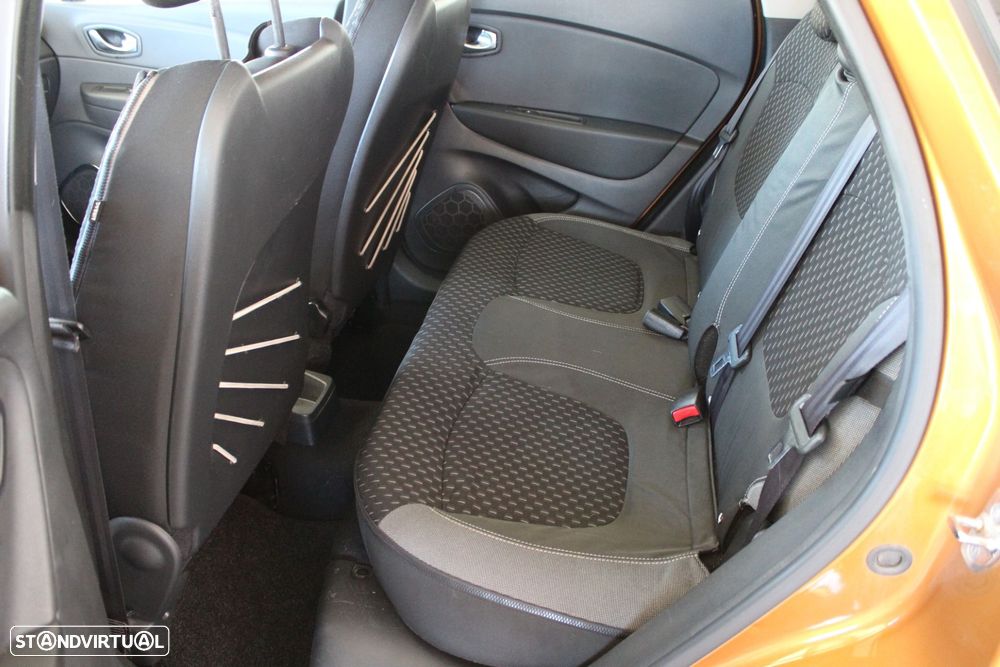 Renault Captur 0.9 TCE Exclusive XMOD - 24