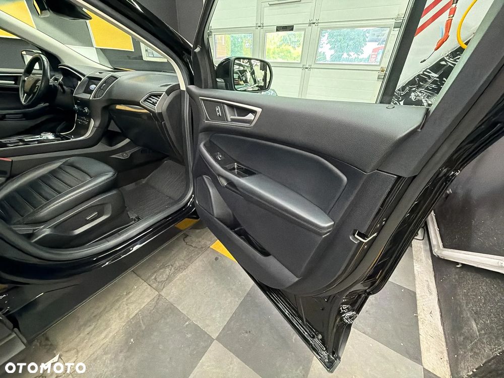 Ford Edge - 11