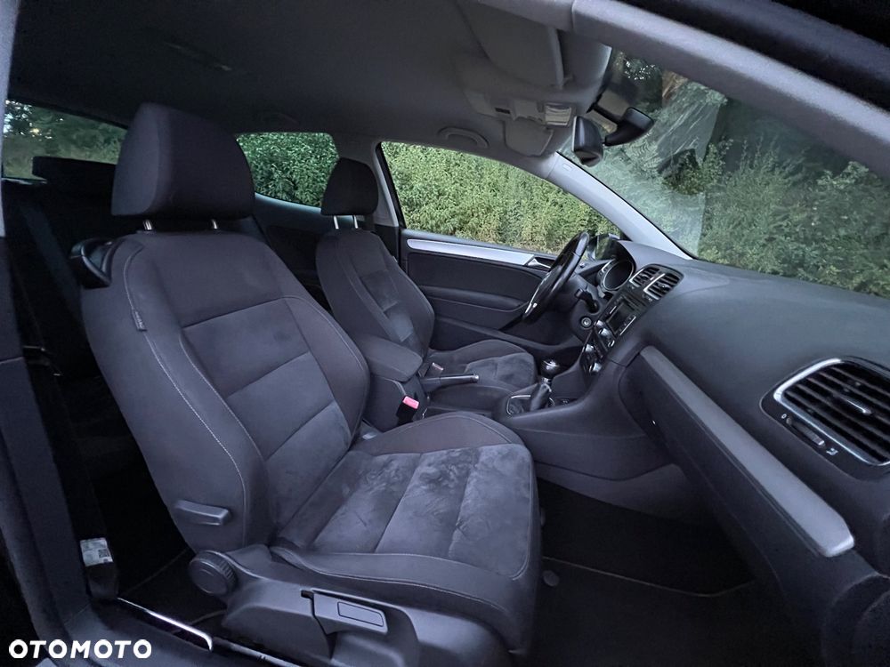 Volkswagen Golf 2.0 TDI DPF Highline - 10