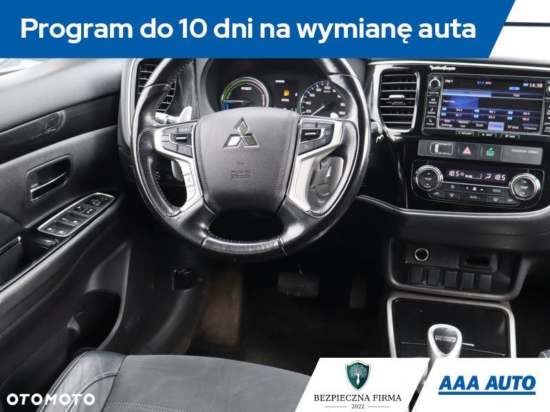Mitsubishi Outlander - 9
