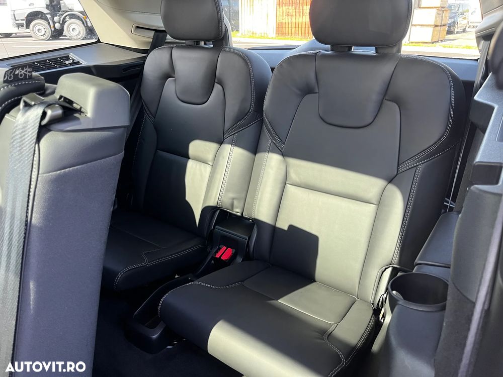 Volvo XC 90 - 13