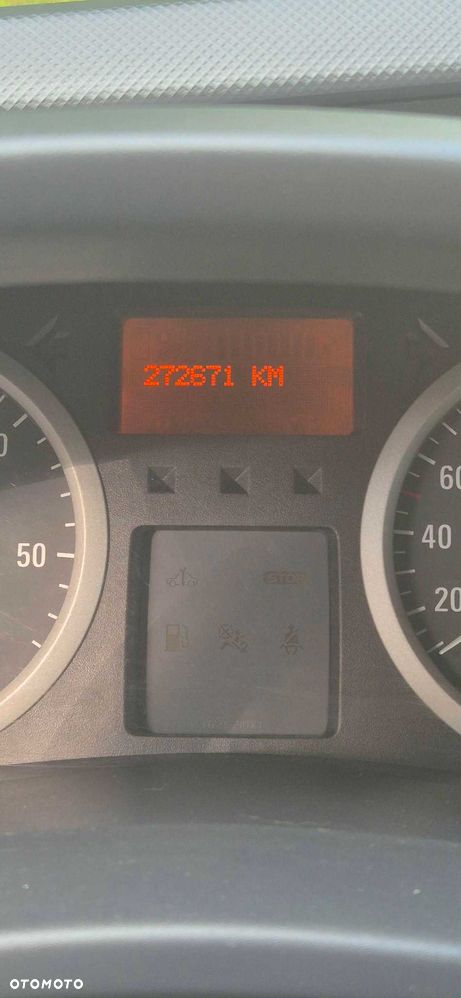 Opel Vivaro - 8