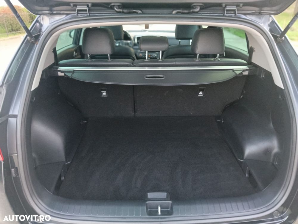 Kia Sportage 1.7 CRDI 2WD Vision - 33